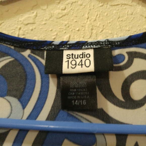 Blouse - tag reads size 14/16 - Picture 3 of 3